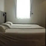 Hotel H24 3*