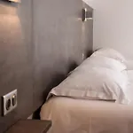 Hotel H24 3*