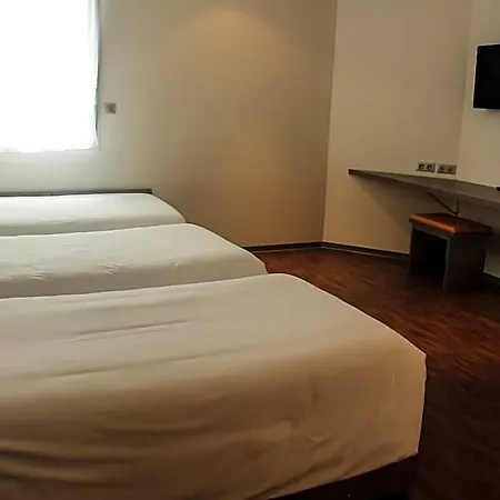 H24 Hotel 3*