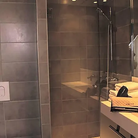 H24 Hotel 3*
