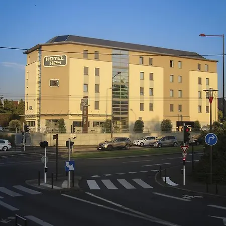Hotel H24 3*