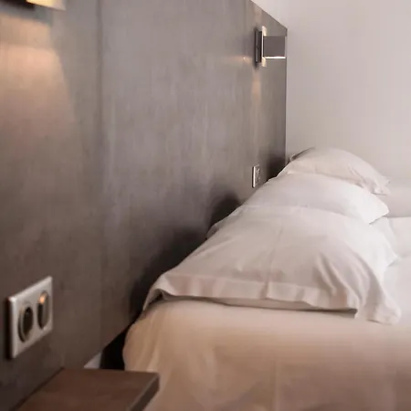 Hotel H24 3*