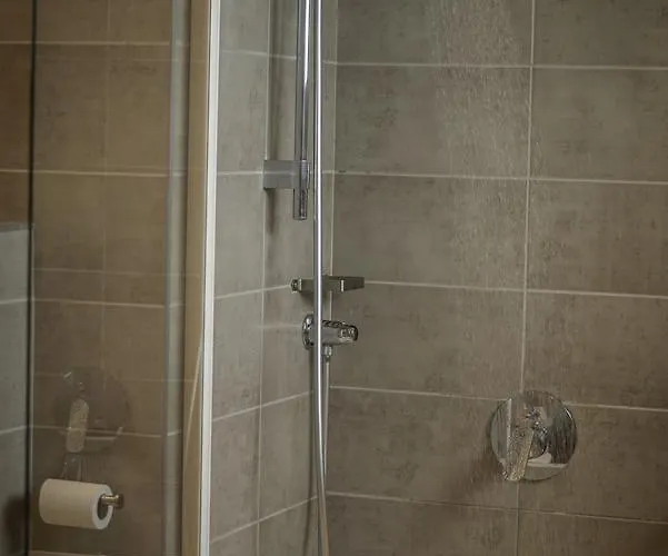 H24 ホテル ルマン